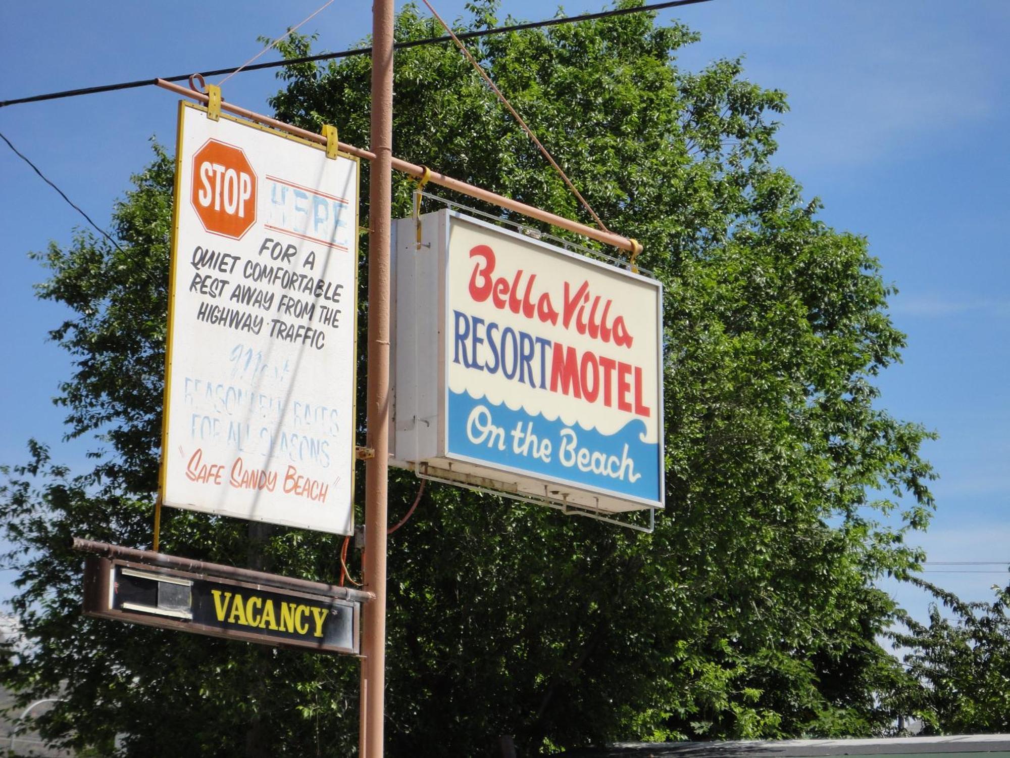 Bella Villa Resort Motel Osoyoos Exteriér fotografie